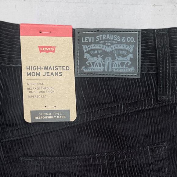NWT Levi’s Woman’s Corduroy High Waisted Mom Jeans Black Size 29 X 30 - Picture 9 of 13